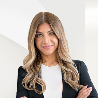 Aleya Bhaloo Headshot