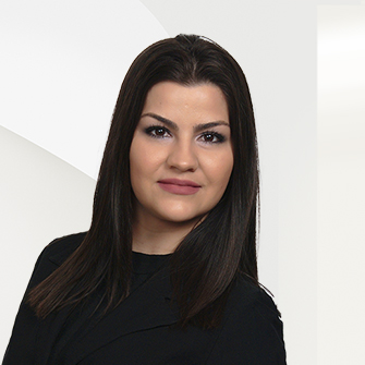 Nayara Martins Headshot