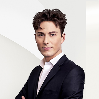 Cameron Phillips Headshot