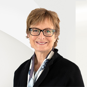 Paula Leslie Headshot