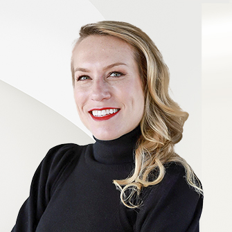 K Leszczak Headshot