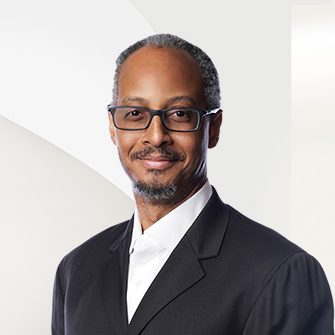 Robert Laing Headshot