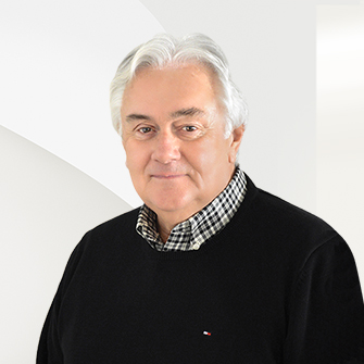 Richard Cluett Headshot