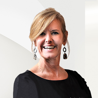 Chrissy Warren Headshot