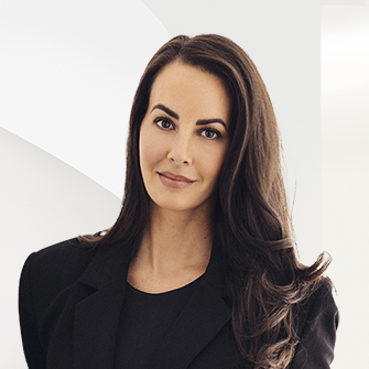 Deanna Lythgo Headshot