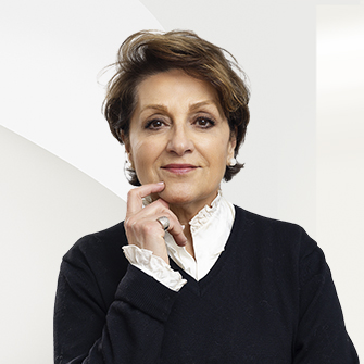 Vera Saeme Headshot
