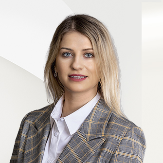 Doina Leca Headshot
