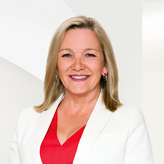 Jennifer MacLean Headshot