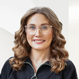 Megan Pottinger Headshot