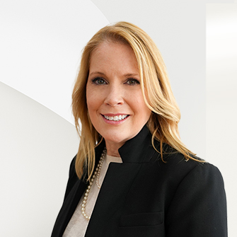 Cathryn Schwab Headshot