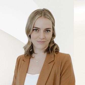 Kourtney Coomans Headshot